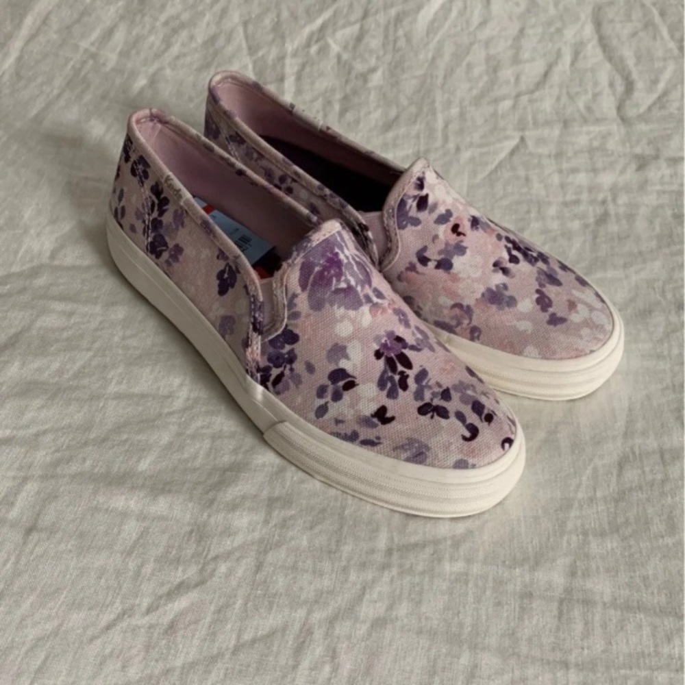 NWOB Floral Keds